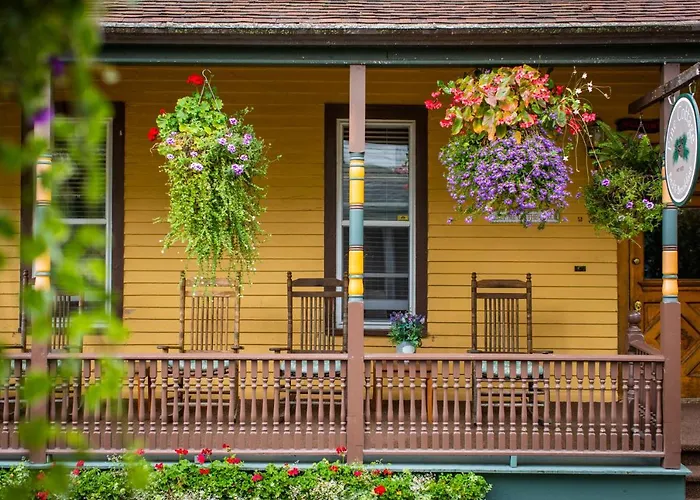 Pine Cottage Bed & Breakfast