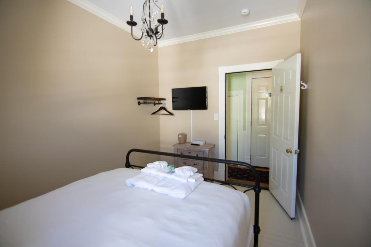 Couette-café Pine 2*